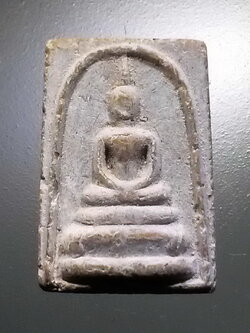 รหัสสินค้า พระสมเด็จ วัดต่างๆ 1017 พระสมเด็จเนื้อผง พิมพ์คะแนน เนื้อผงน้ำมัน หลวงปู่ดี วัดพระรูป จังหวัดสุพรรณบุรี