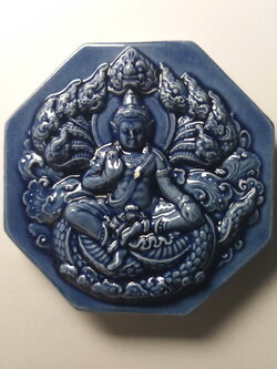 รหัสสินค้า จตุคามรามเทพ 052 จตุคามรามเทพ รุ่นอัครมหาเศรษฐี เนื้อกระเบื้องเคลือบ สีฟ้าเจ้าทะเล