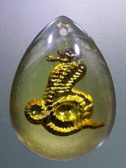 Antig LSD 045 จี้ห้อยคอ นักษัตร ปีมะเส็ง สำหรับเป็นเครื่องประดับและงานสะสม