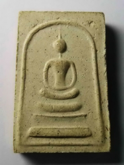 รหัสสินค้า พระไม่ทราบที่ 052 พระสมเด็จเนื้อผง หลังพระพุทธเจ้าปางปฐมเทศนา เหล่าปัญจวัคคีย์ ทั้ง 5 ไม่ทราบที่