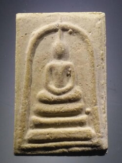 รหัสสินค้า พระสมเด็จ วัดต่างๆ 1151 พระสมเด็จ พิมพ์เกศทะลุซุ้ม หลังตราเจดีย์ ไม่ทราบที่ เนื้อแห้งเก่า มีอายุ