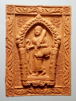 รหัสสินค้า พระไม่ทราบที่ 115 พระสิวลี เนื้อดินเผา หลังแม่นางกวัก ไม่ทราบสำนัก