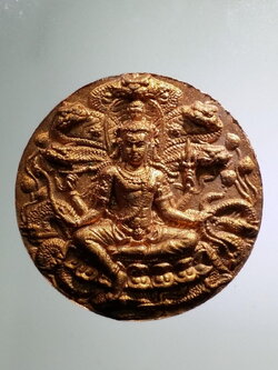 รหัสสินค้า จตุคามรามเทพ 737 พระเทวราชโพธิสัตว์จตุคามรามเทพ รุ่นมหาปาฏิหาริย์มั่งมีทรัพย์ เนื้อว่านปัดนาค กล่องแปดเหลี่ยม