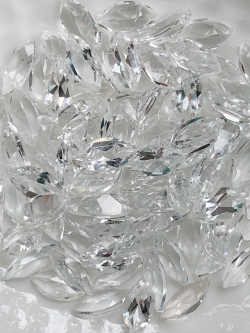 ไวท์โทปาสมาคี 8X4 มม. 5 กะรัต