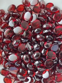 โกเมนไข่หลังเบี้ย 4x3 มม. 5 กะรัต