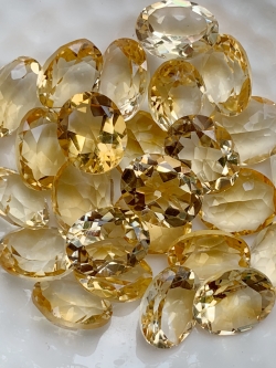 ซิทรินอ่อนไข่ 9X11 มม. 1 เม็ด