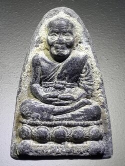 รหัสสินค้า หลวงปู่ทวด วัดต่างๆ 429 หลวงปู่ทวดเนื้อผงใบลาน หลังยันต์นะฤาชา พิมพ์เตารีดหัวมน