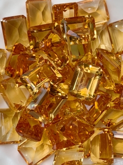 ซิทรินสี่เหลี่ยม 9X7 มม. 5 เม็ด