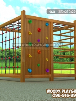 เครื่องเล่นไม้ สถานีสี่เหลี่ยมปีนป่าย