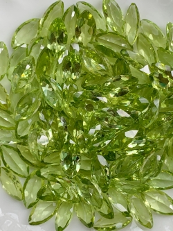 เพอริดอทมาคี 7X3.5 มม. 5 กะรัต