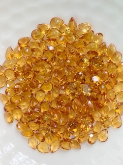 ซิทรินหยดน้ำ 4x3 มม. 5 กะรัต