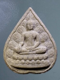 รหัสสินค้า กรุงเทพ 031 พระพลังแผ่นดิน พุทธชยันตี เนื้อผง สร้างปี 2555