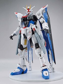 <Preorderสิ้นสุดเมือเวป jp ปิดรับออร์เดอร์ตรับ >เปิดรับPreorder มัดจำ 600 บาท Full Mechanics 1/100 - Gundam Base Limited ZGMF-X10A Freedom Gundam Ver. GCP โมเดลประกอบ