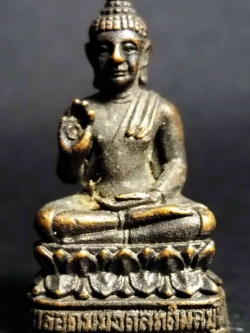 รหัสสินค้า กรุงเทพ 056 พระกริ่งประทานพร เนื้อนวะโลหะ พุทธอุดมมงคลทศพลมุนี วัดบุคคโล กรุงเทพ สร้างปี 2538