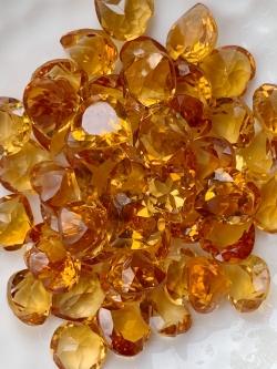 ซิทรินหัวใจ 7 มม. 5 กะรัต