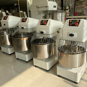 เครื่องนวดแป้ง