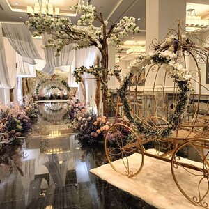 รถฟักทองสวยงามมากมาย งานส่งท้ายปี 27 ธค. ที่ โรงแรมโนโวเทลสุวรรณภูมิ ค่า♥️♥️ ติดต่อ : คุณเจี๊ยบ 0971941415 line ad : @partyclick15
