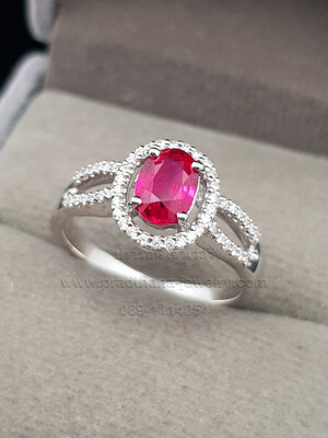 แหวนทับทิมประดับเพชร