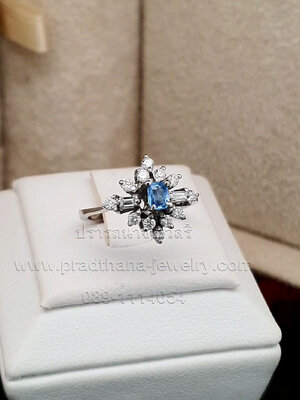 แหวนสปิเนลประดับเพชร