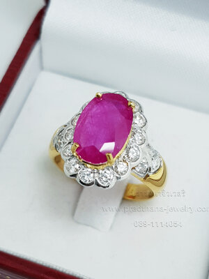 แหวนทับทิมล้อมเพชร