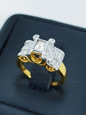 แหวนชูเพชรสี่เหลี่ยมบ่าเพชรแท็ปเปอร์