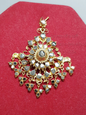 จี้โบราณเพชรซีก