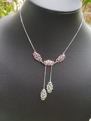 สร้อยคอทับทิมตุ้งติ้งมรกต