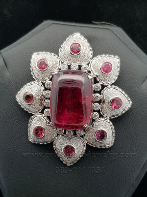 จี้รูเบลไลท์ประดับเพชร