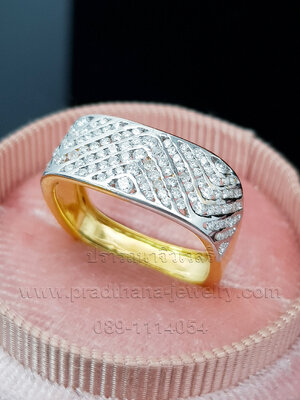 แหวนเพชรหน้ากว้างเรือนทรงสี่เหลี่ยม