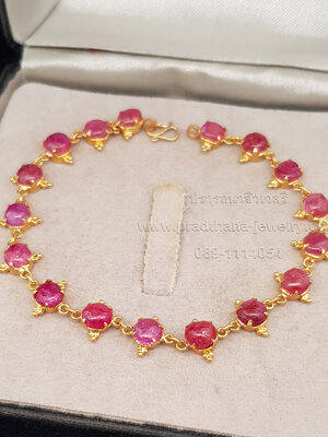 สร้อยข้อมือทับทิมรอบเส้น