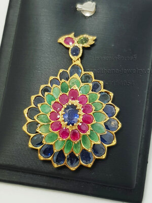 จี้หยดน้ำพลอยสามสี