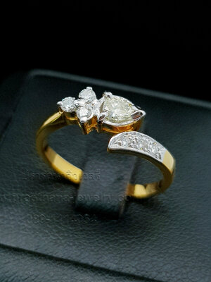 แหวนก้านไขว้เพชรหยดน้ำ