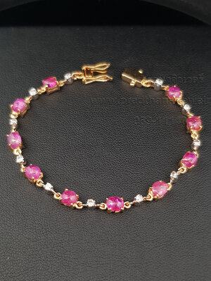 สร้อยข้อมือโบราณทับทิมคั่นเพชร **ขายแล้ว**