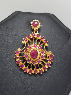 จี้อุบะทับทิม