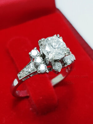 แหวนโบราณเพชรชูประดับเพชร