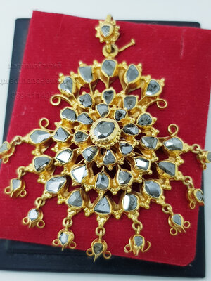 จี้อุบะโบราณเพชรซีก