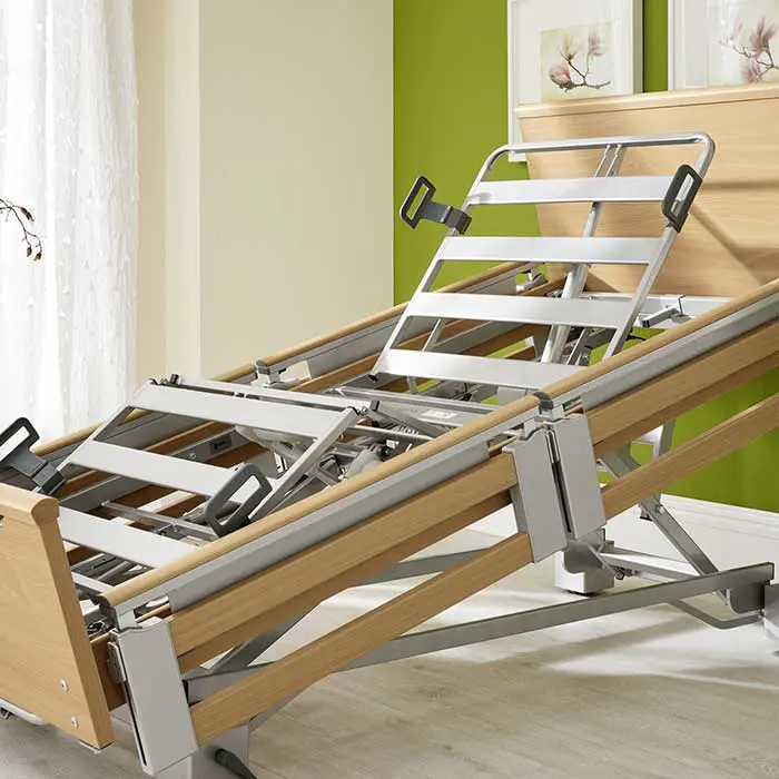 ชุดเตียงคนป่วยไฟฟ้า LIBRA จากประเทศเยอรมัน (เตียงปรับต่ำสุด 25 cm.) ราวกั้นเตียง 2 ตอน แบบเต็มเตียง + พร้อมที่นอนโฟมป้องกันแผลกดทับ MERCURY หนา 15 ซม. จากประเทศอังกฤษ + ชุดผ้าปูที่นอน